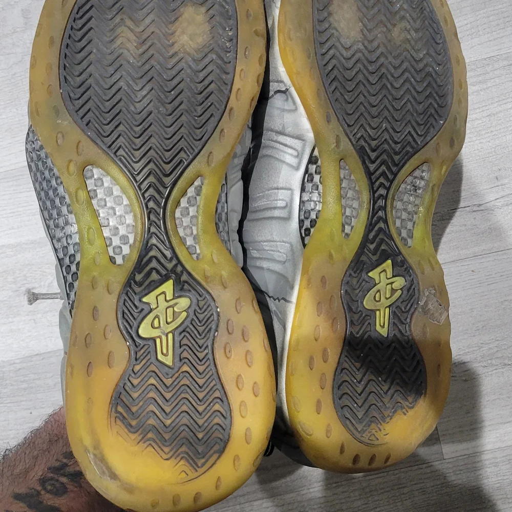 Nike Silver Foamposite Men's Shoes Size 13 - Picture 4 of 4